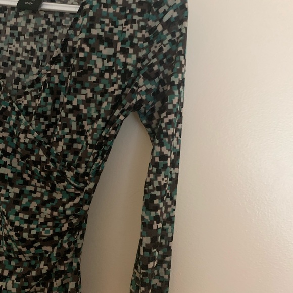 Covington Petite Size SP Multi Green Colored Blous - Picture 4 of 8